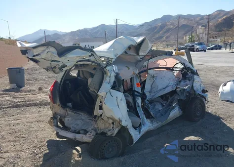 2007 Honda Fit z USA, uszkodzony, nr VIN JHMGD38427S003877